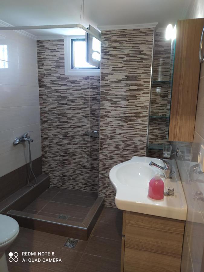 Just Constructed! Villa Gastuni Buitenkant foto