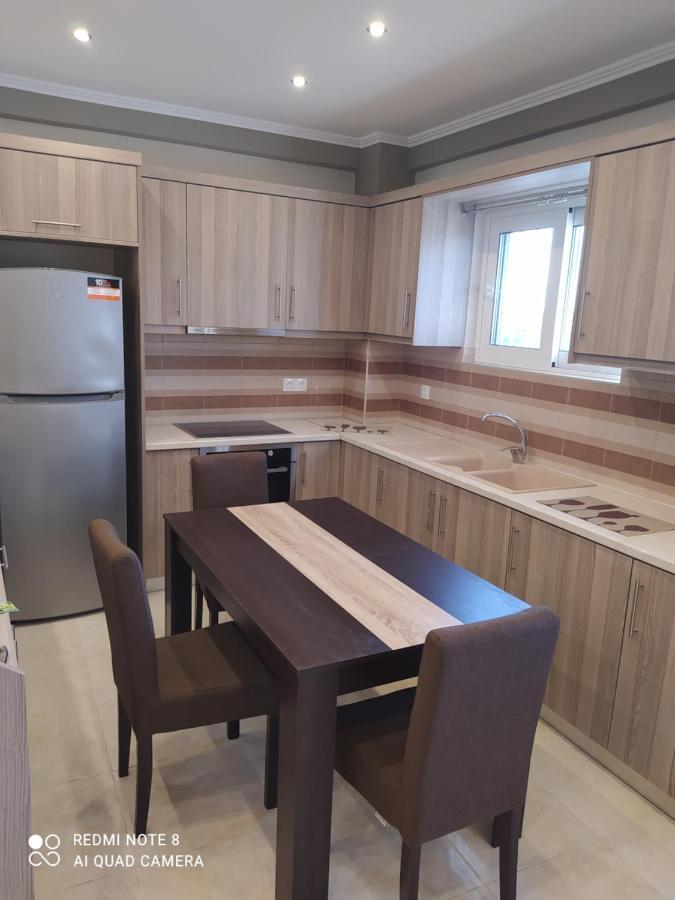 Just Constructed! Villa Gastuni Buitenkant foto