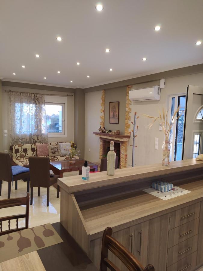 Just Constructed! Villa Gastuni Buitenkant foto