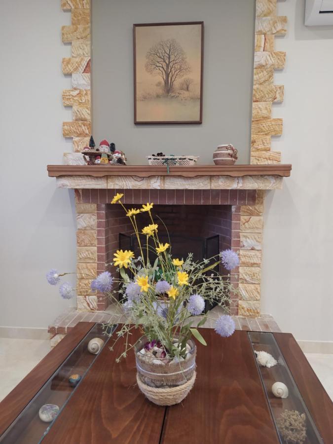 Just Constructed! Villa Gastuni Buitenkant foto